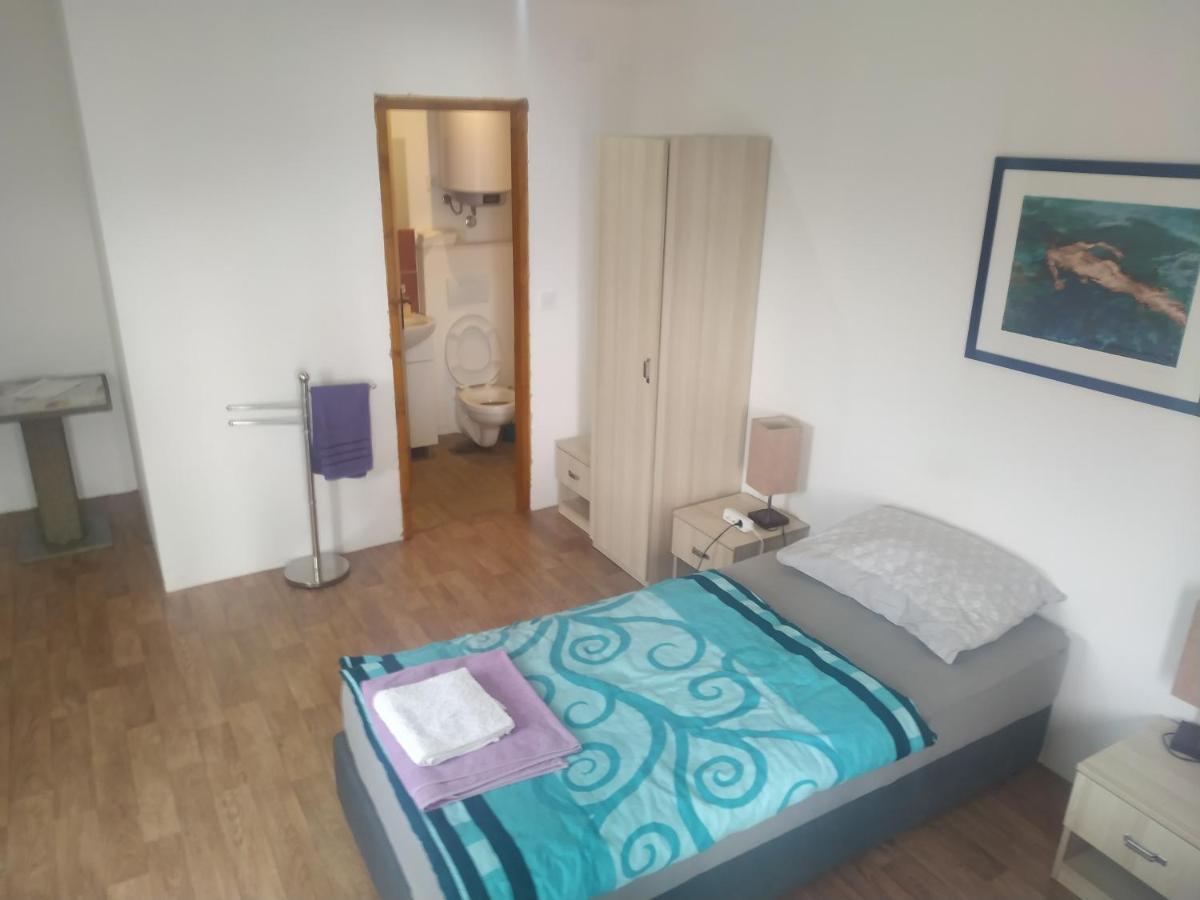 Motel Stone Gardens Doli Екстериор снимка