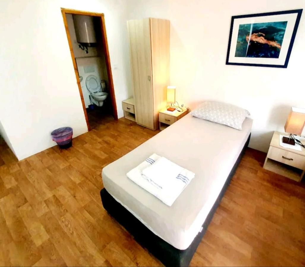 Motel Stone Gardens Doli Екстериор снимка