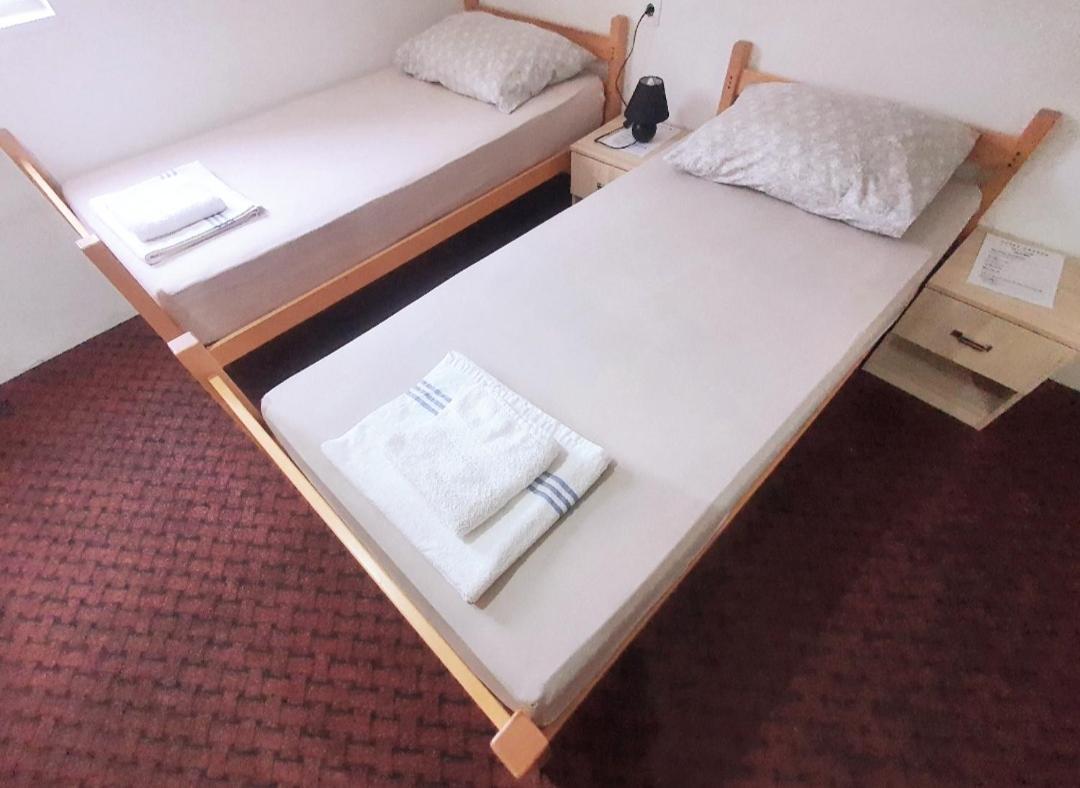 Motel Stone Gardens Doli Екстериор снимка