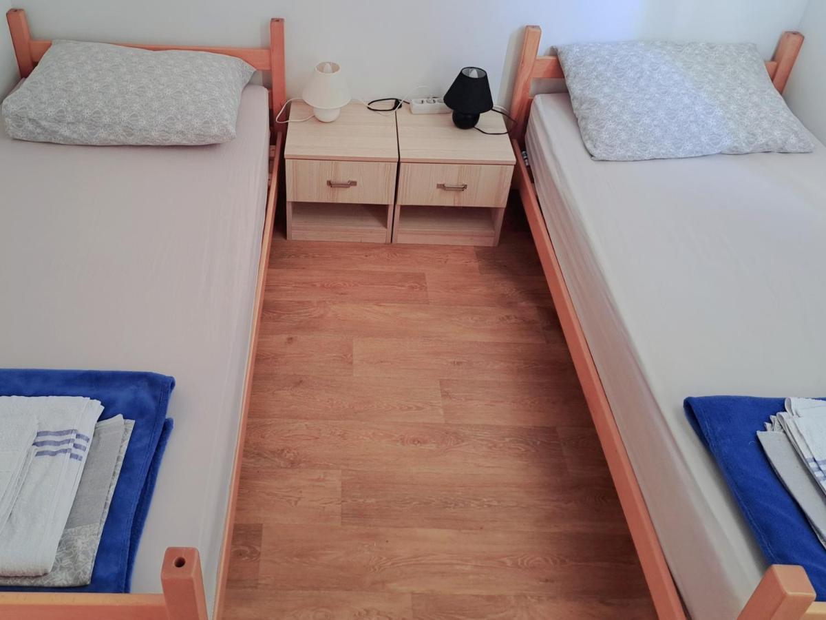 Motel Stone Gardens Doli Екстериор снимка